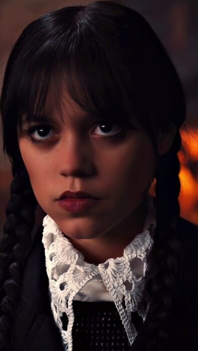 Vestiti come Mercoledì Addams