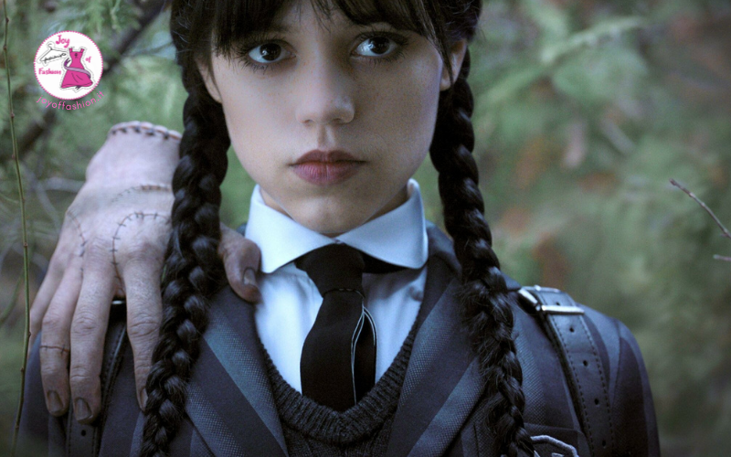 Vestiti come Jenna Ortega in Mercoledì