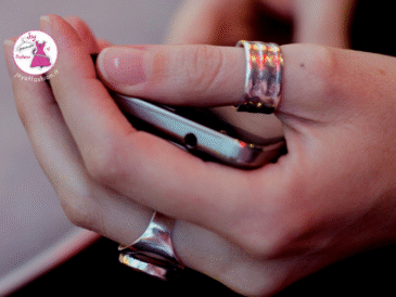 Anello al pollice curiosità di stile e significati nascosti