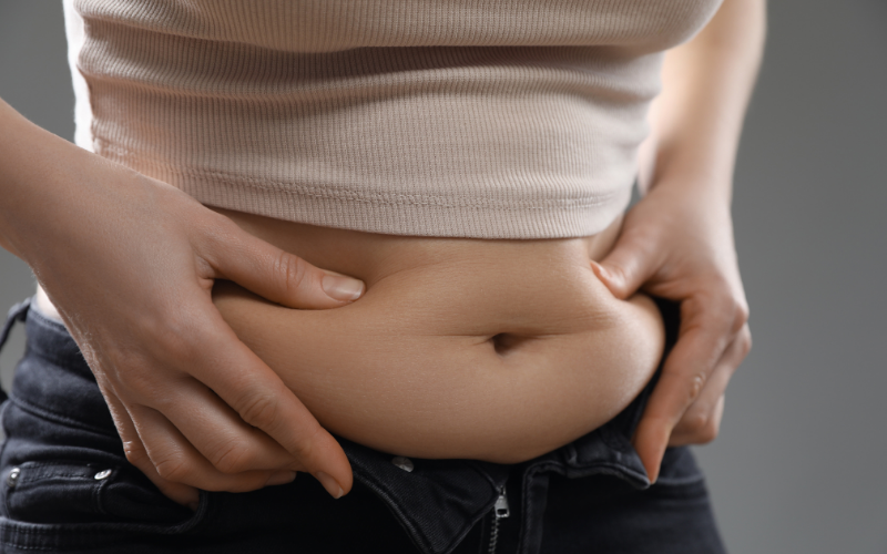 come vestirsi per nascondere la pancia